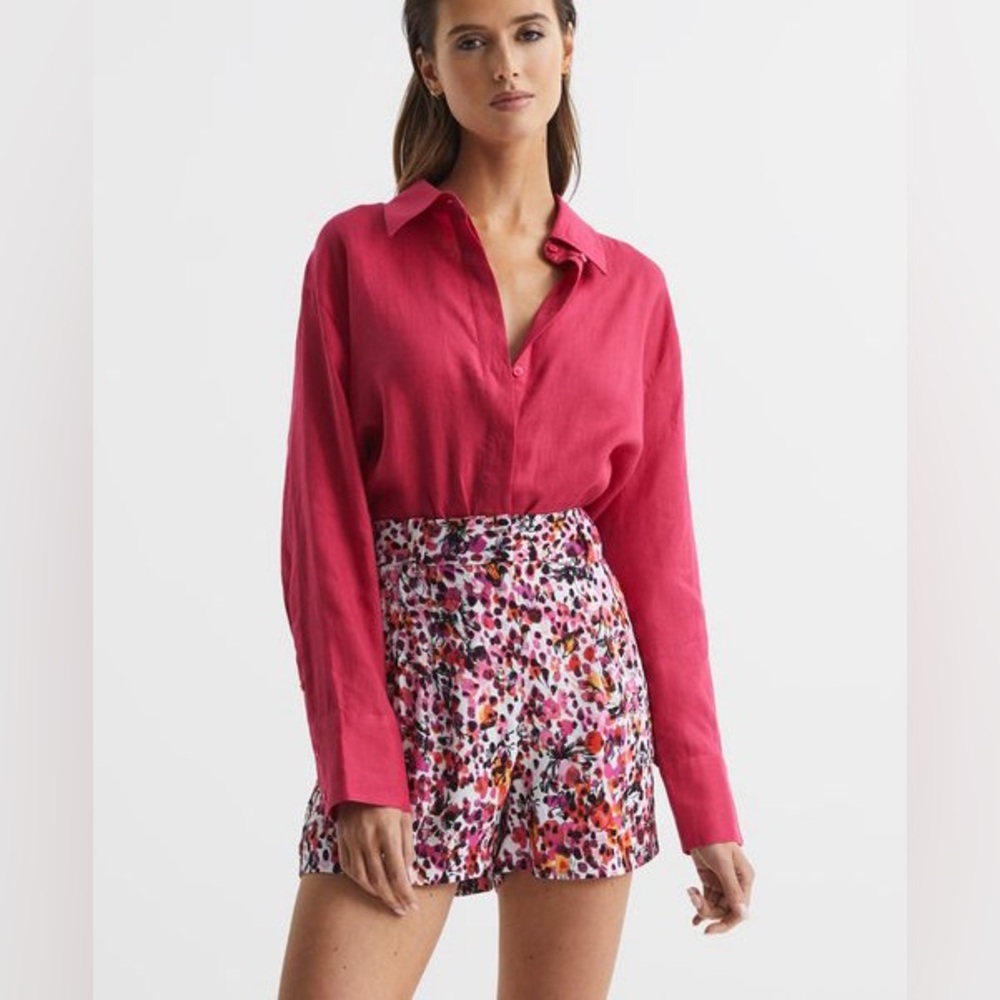 *Price is Firm* NWT Reiss Laura Printed Dress Shorts - Size 2